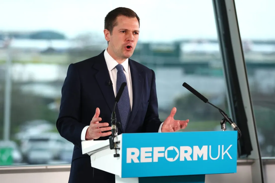 Jenrick se compromete a elevar el subsidio personal libre de impuestos a £15,000