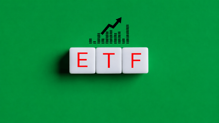 加密貨幣ETF單週吸金20.7億美元,比特幣與以太幣領銜