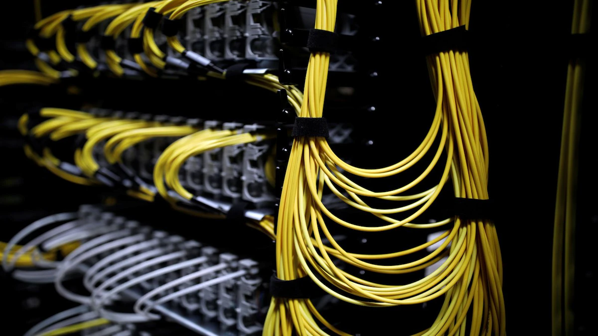JM Financial понизила рейтинги Polycab, KEI Industries и RR Kabel из-за роста конкуренции; акции упали до 8%