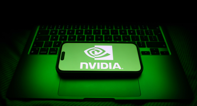 Акции Nvidia выросли более чем на 4% после превышения прогнозов по прибыли, поддержав фьючерсы на акции США