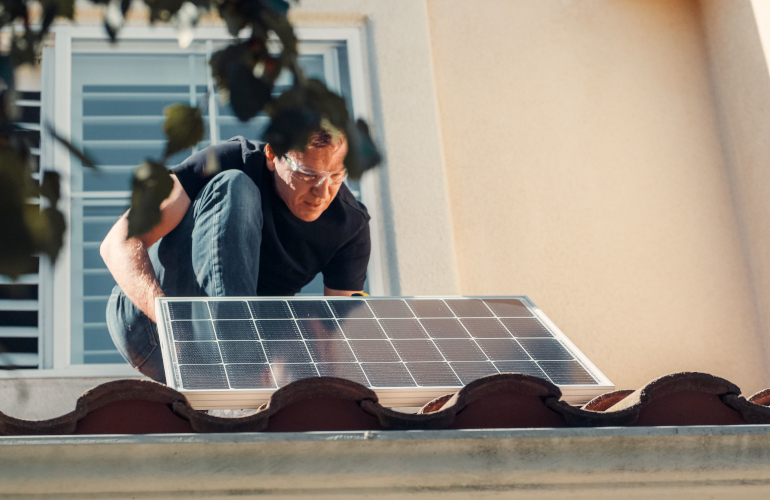 La gobernadora de Nueva Jersey firma la Ley de Energía Solar de Balcón del Estado Jardín