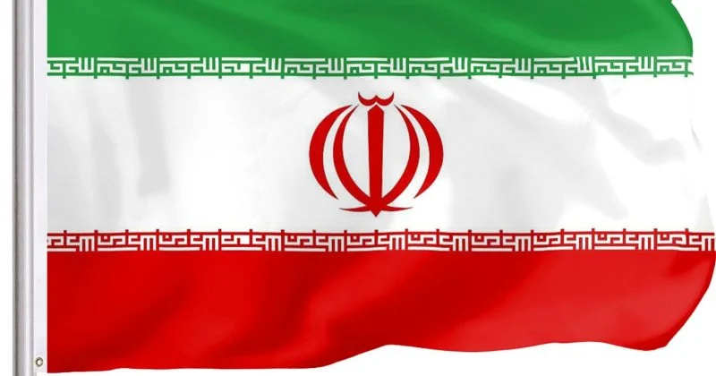 L'Iran sospende le negoziazioni con gli Stati Uniti e minaccia di colpire Israele dopo gli attacchi aerei su Dahiyeh