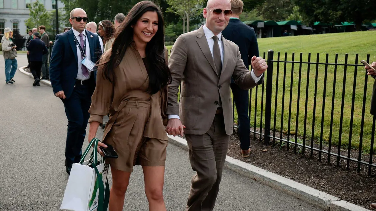 Un allié de Trump confie en privé qu'il ne « supporte pas » Katie Miller, l'épouse de Stephen Miller : rapport