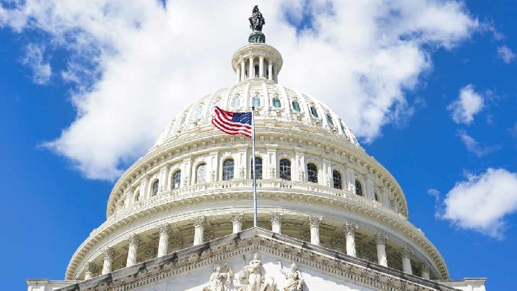 Gli attivisti cripto contattano il Congresso quasi un milione di volte mentre si intensifica la pressione per il CLARITY Act