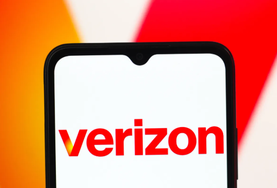 Verizon Signs More Than $1 Billion Google Dark Fiber Deal Amid AI Data Center Buildout