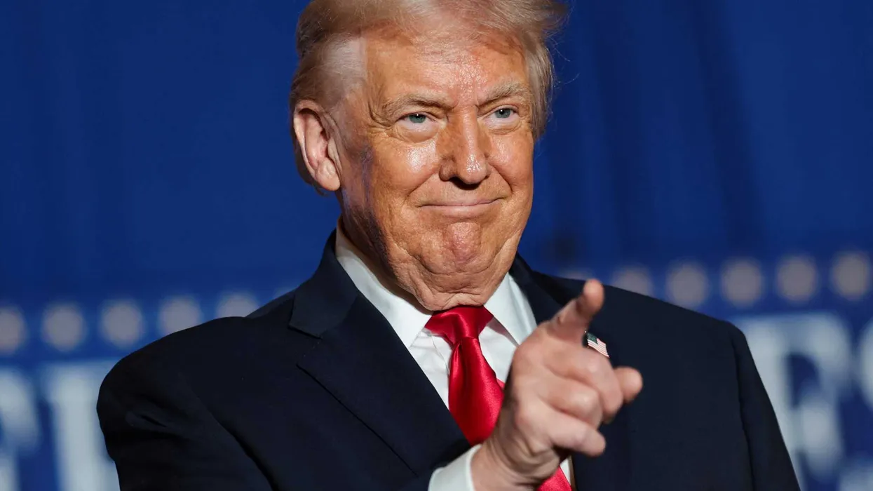 Los cheques de $500 de Trump para el ACA generan señalamientos de motivación política y de una tergiversación del 'sobrecobro'