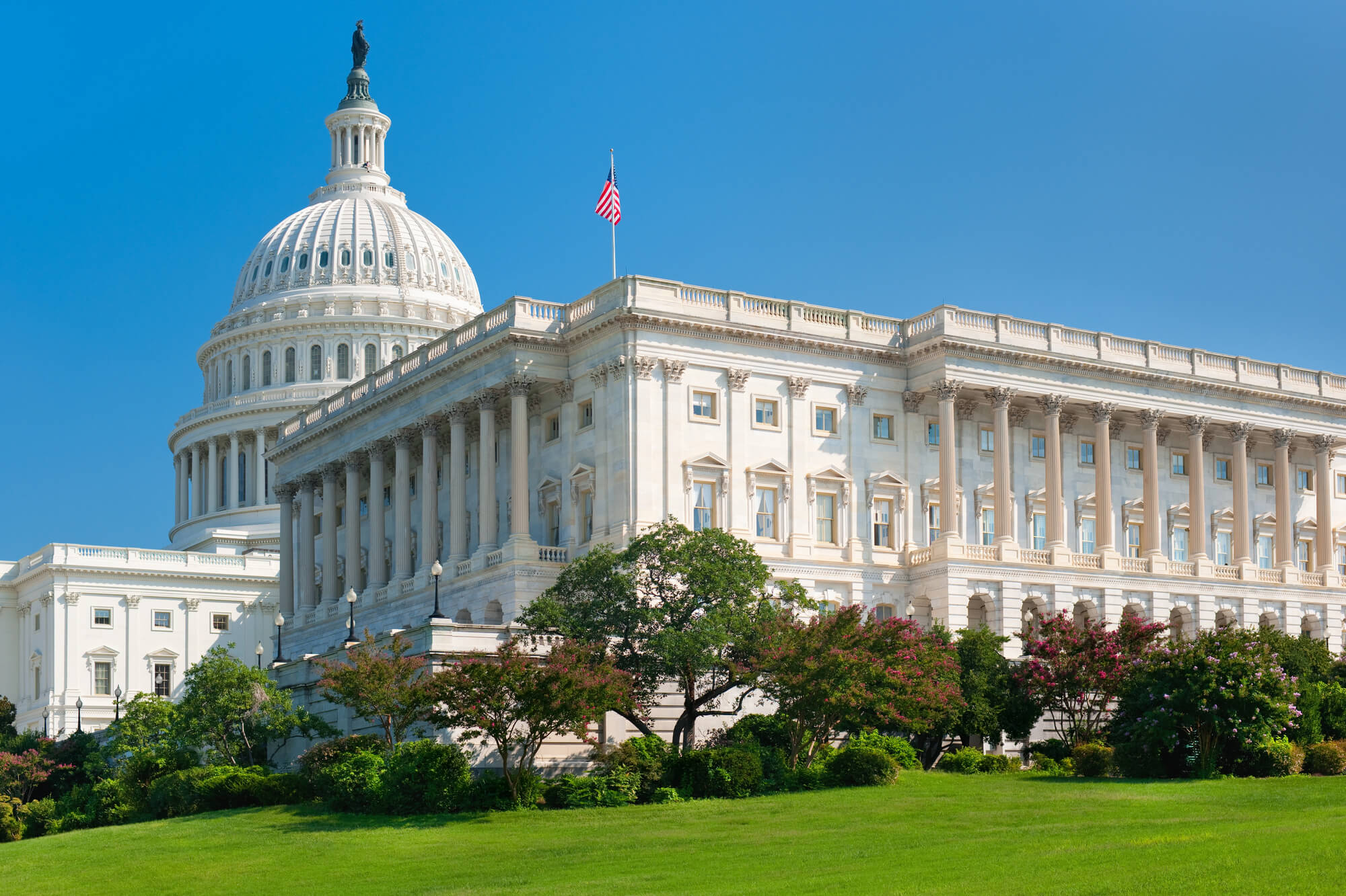 Clarity Act : le Sénat américain rejette le projet de loi crypto par 49 voix contre 50 au milieu d'un différend éthique sur la fortune crypto de Trump