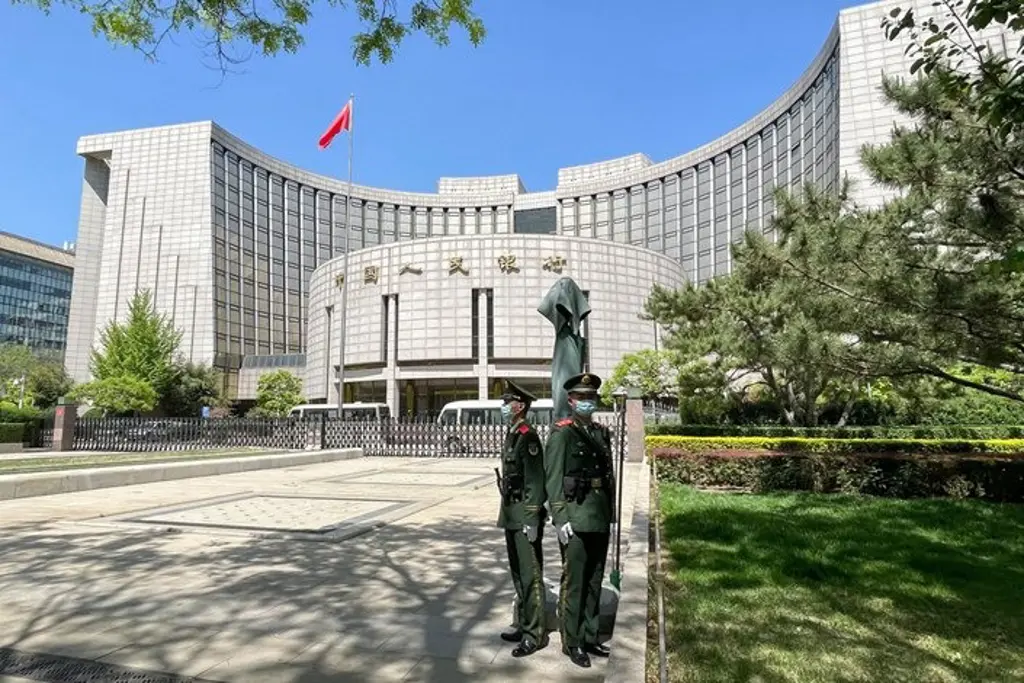 PBOC sets USD/CNY reference rate at 6.7841 vs. 6.7248 estimate; injects 340 billion yuan via 7-day reverse repos