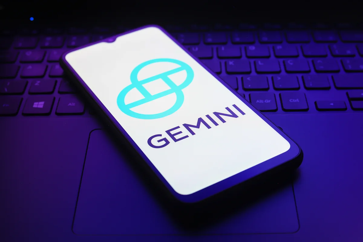 Обзор криптобиржи Gemini 2026: банковский уровень безопасности имеет свою цену