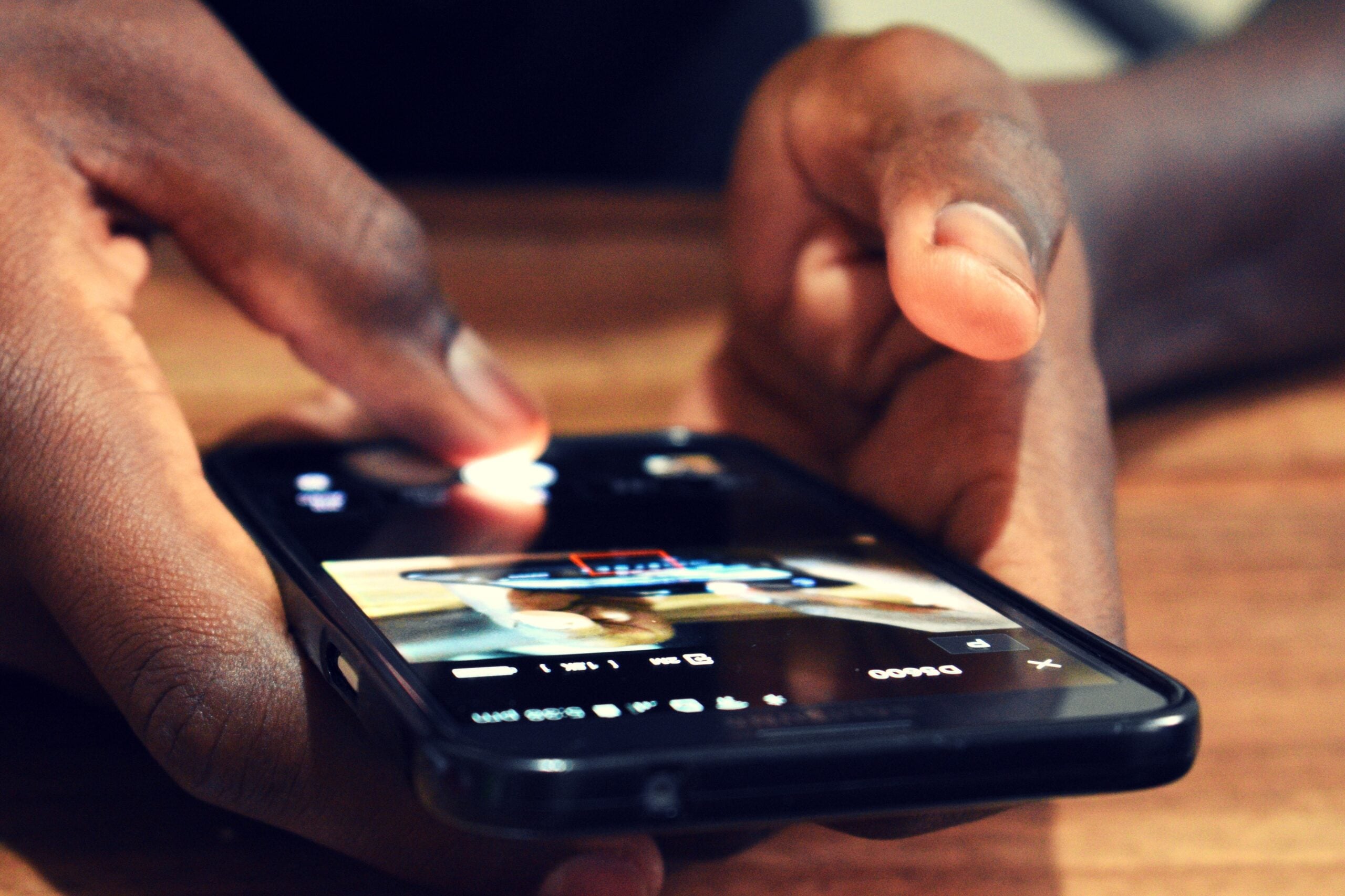 Negen van de tien Nigerianen gebruiken Android-smartphones in 2025, volgens KPMG x Orange Group-rapport