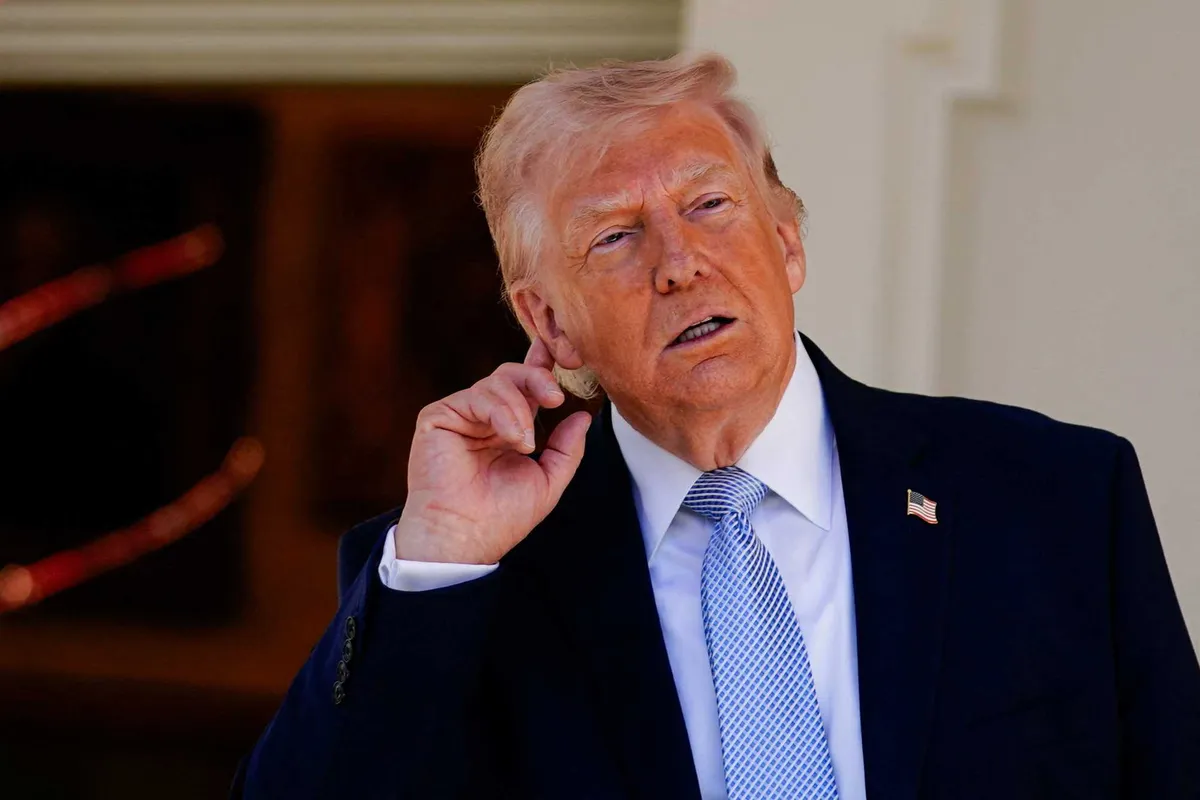 Отчёт предупреждает: ИИ усиливает атаки программ-вымогателей, пока Трамп продвигает ребрендинг технологии как «суперинтеллекта»