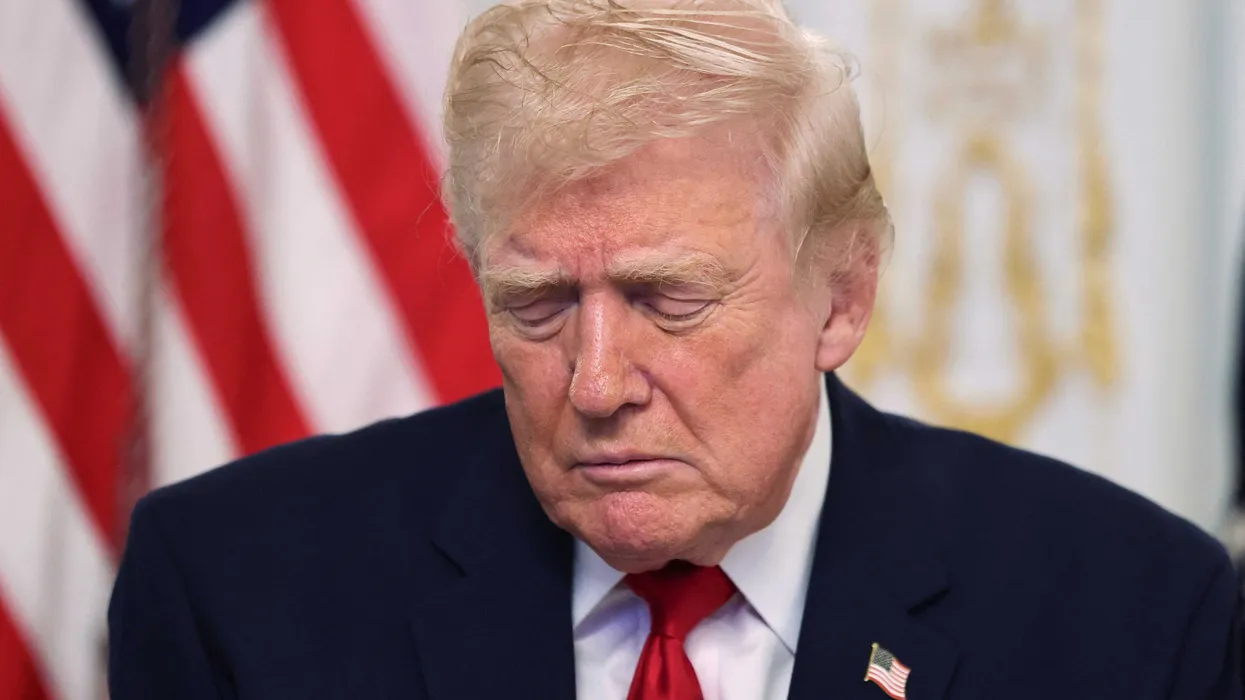Биограф Трампа Майкл Вулф: президенту не осталось времени, чтобы избежать последствий своей главной слабости до промежуточных выборов