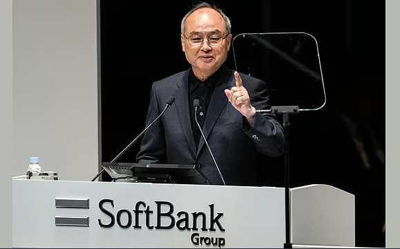 Сообщается, что SoftBank рассматривает продажу облигаций на $10 млрд–$20 млрд для рефинансирования займа, связанного с OpenAI