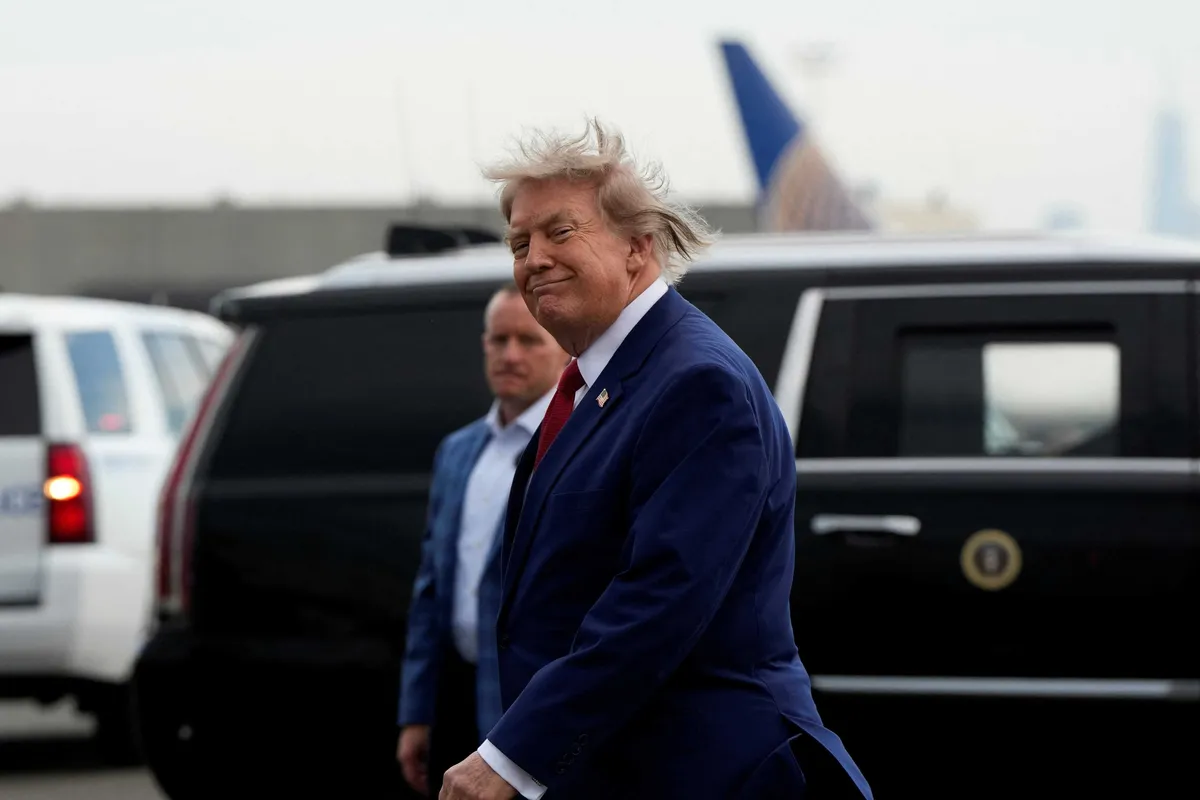 Mary Trump dostrzega podobieństwo między nową fryzurą prezydenta Trumpa a obsesją jej zmarłego ojca na punkcie włosów w przebiegu choroby Alzheimera