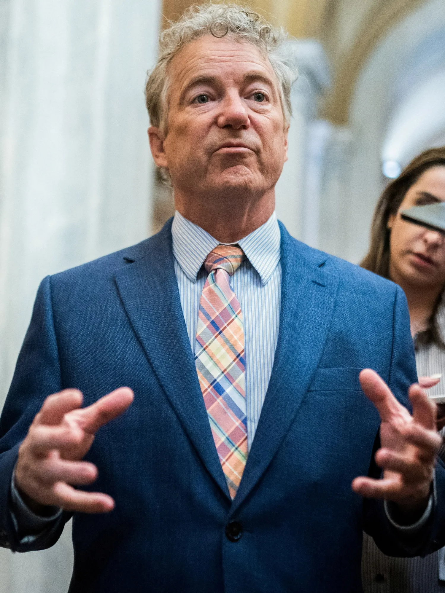 La resolución de desacato de Rand Paul contra Anthony Fauci se frena por problemas de papeleo