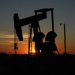 Нефть движется к недельному росту на 9%, пока руководство Ирана «борется за выживание»