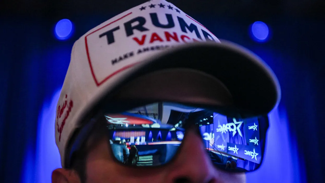 MAGA支持者がトランプ氏による「票の買い付け」の可能性を認める ― 中間選挙5,000ドル小切手公約をめぐり