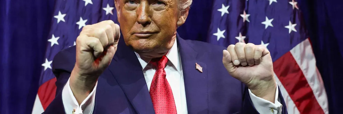 Conduttore radiofonico evidenzia il doppio standard nella copertura della salute di Trump e Biden