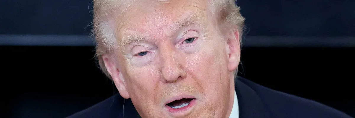 La exsecretaria de prensa de Trump, Sarah Matthews, afirma que la derrota de 2020 'rompió permanentemente' a Trump y advierte sobre consecuencias en las legislativas