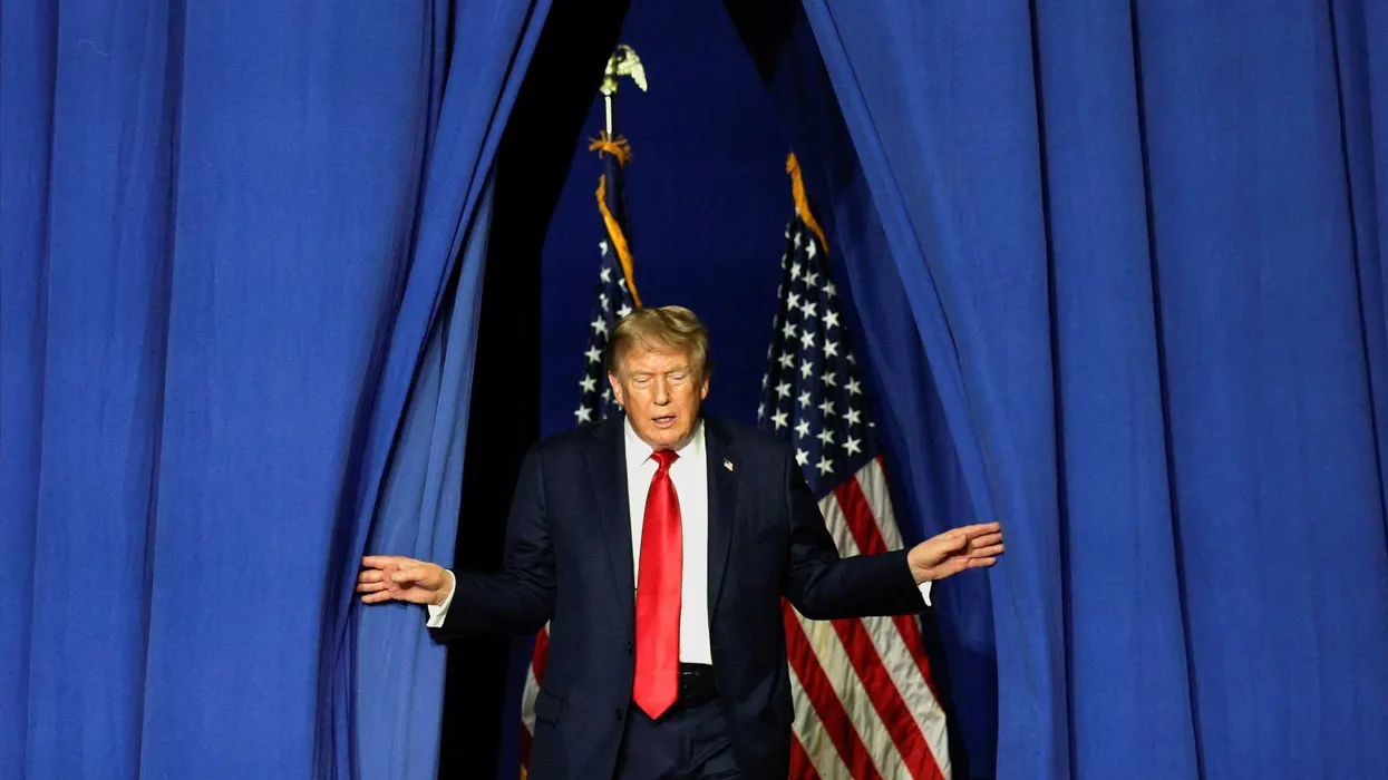 Informatorzy GOP obawiają się, że wynik wyborów śródterminowych jest już „przesądzony”, a poparcie dla Trumpa spada