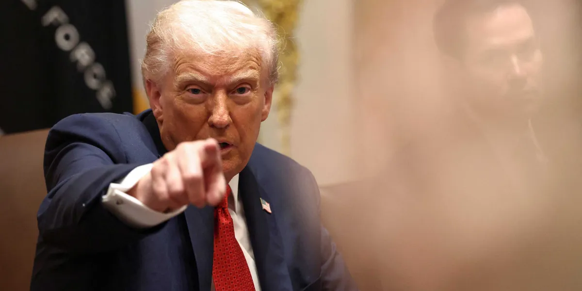 Trump celebra il Labor Day attaccando le "Lunatici della Sinistra Radicale" e promettendo di "vincere le Midterm, alla grande"