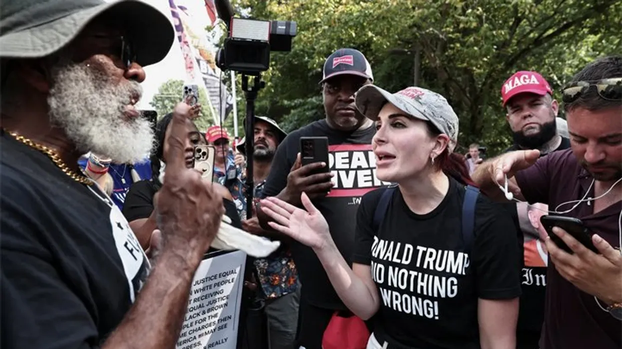 Laura Loomer s'en prend à la PDG de Fox News Suzanne Scott après l'annulation de sa participation à un podcast