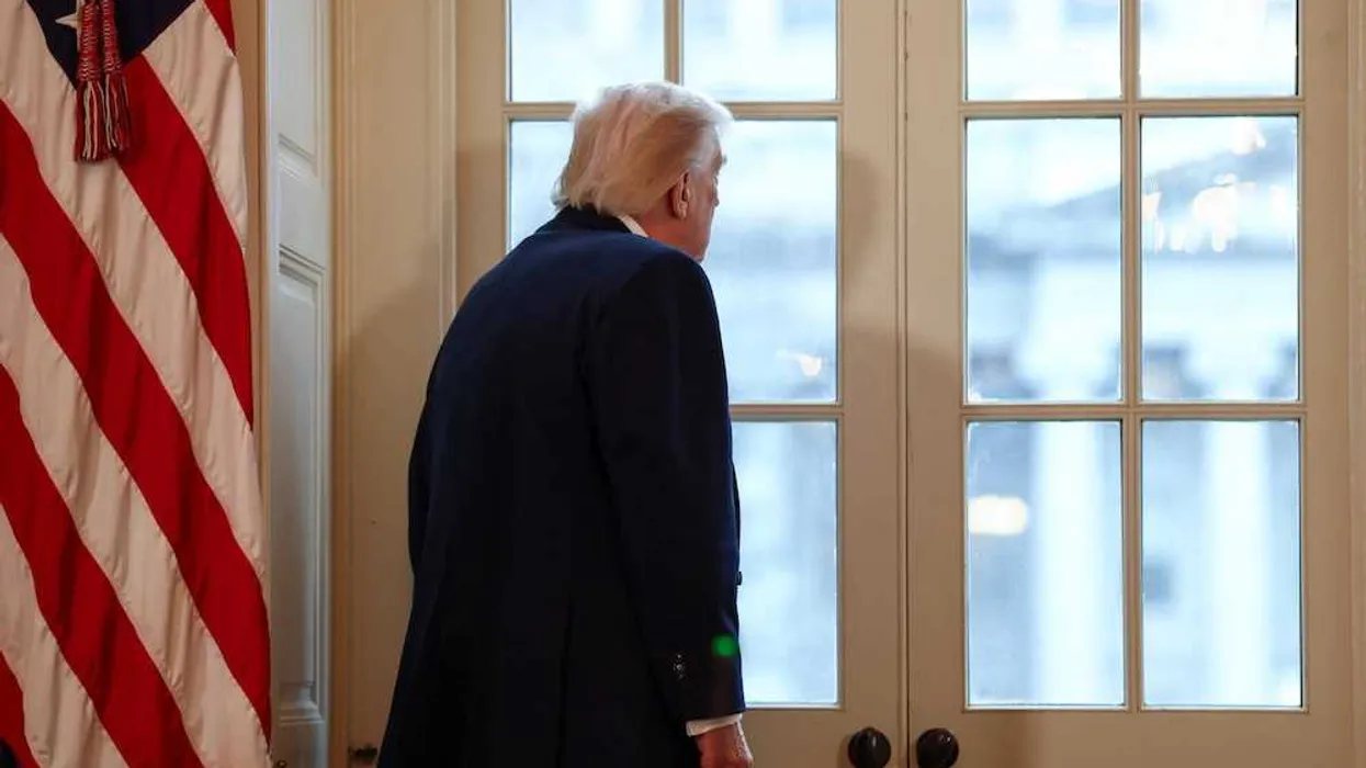 Haberman zegt dat Trump in aanloop naar de tussentijdse verkiezingen de waarschuwingen van zijn eigen team over kiezerswoede negeert
