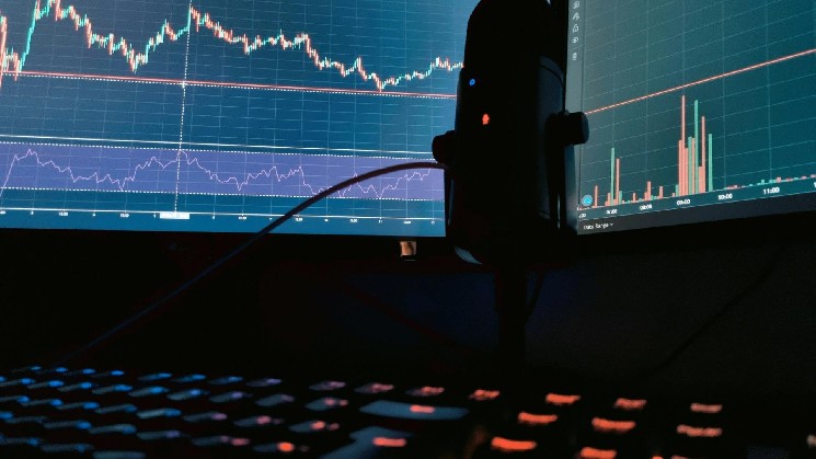 Bitcoin supera i 64.000 dollari mentre la maggior parte delle principali criptovalute scende