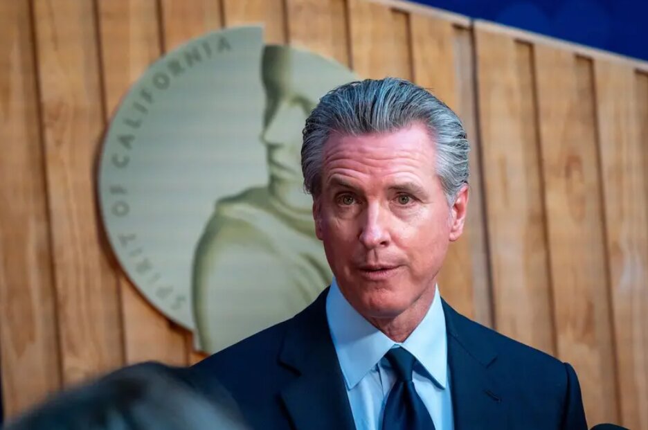 La California vieta ai funzionari pubblici di emettere memecoin con la nuova legge crypto 2027