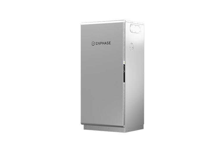 Enphase apre le preordinazioni negli Stati Uniti per la IQ Battery C80, il suo primo sistema commerciale di accumulo di energia