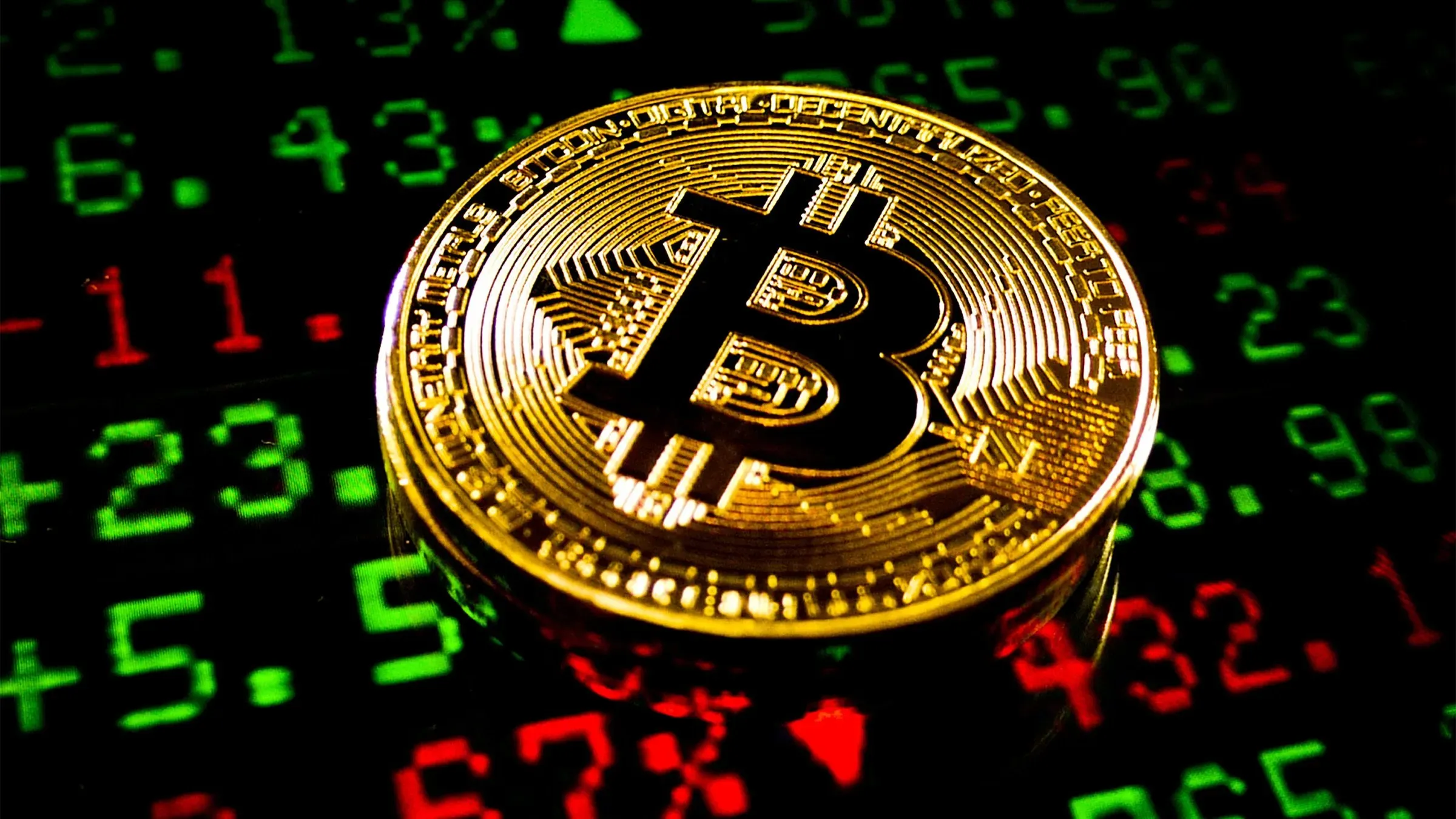 Bitcoin остается под краткосрочным давлением, пока аналитики отслеживают ключевые уровни поддержки и сопротивления