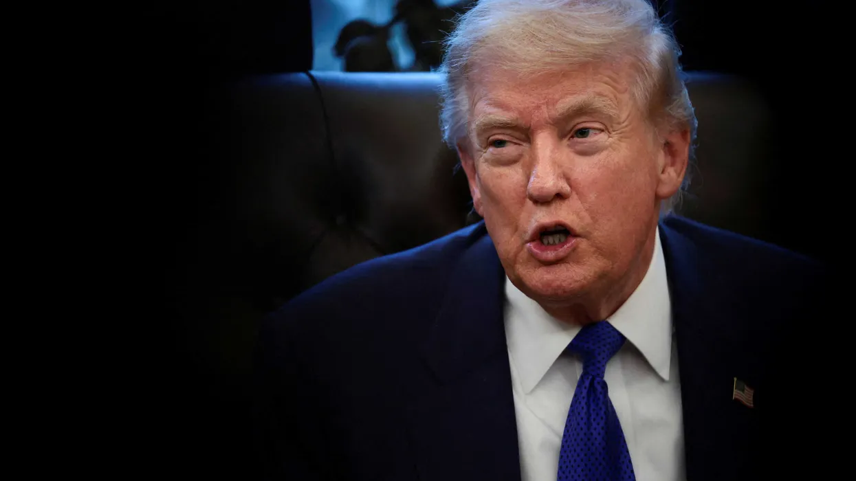 Трамп осуждает решение федерального суда, блокирующее снос бального зала Белого дома, называя его «национальным позором»