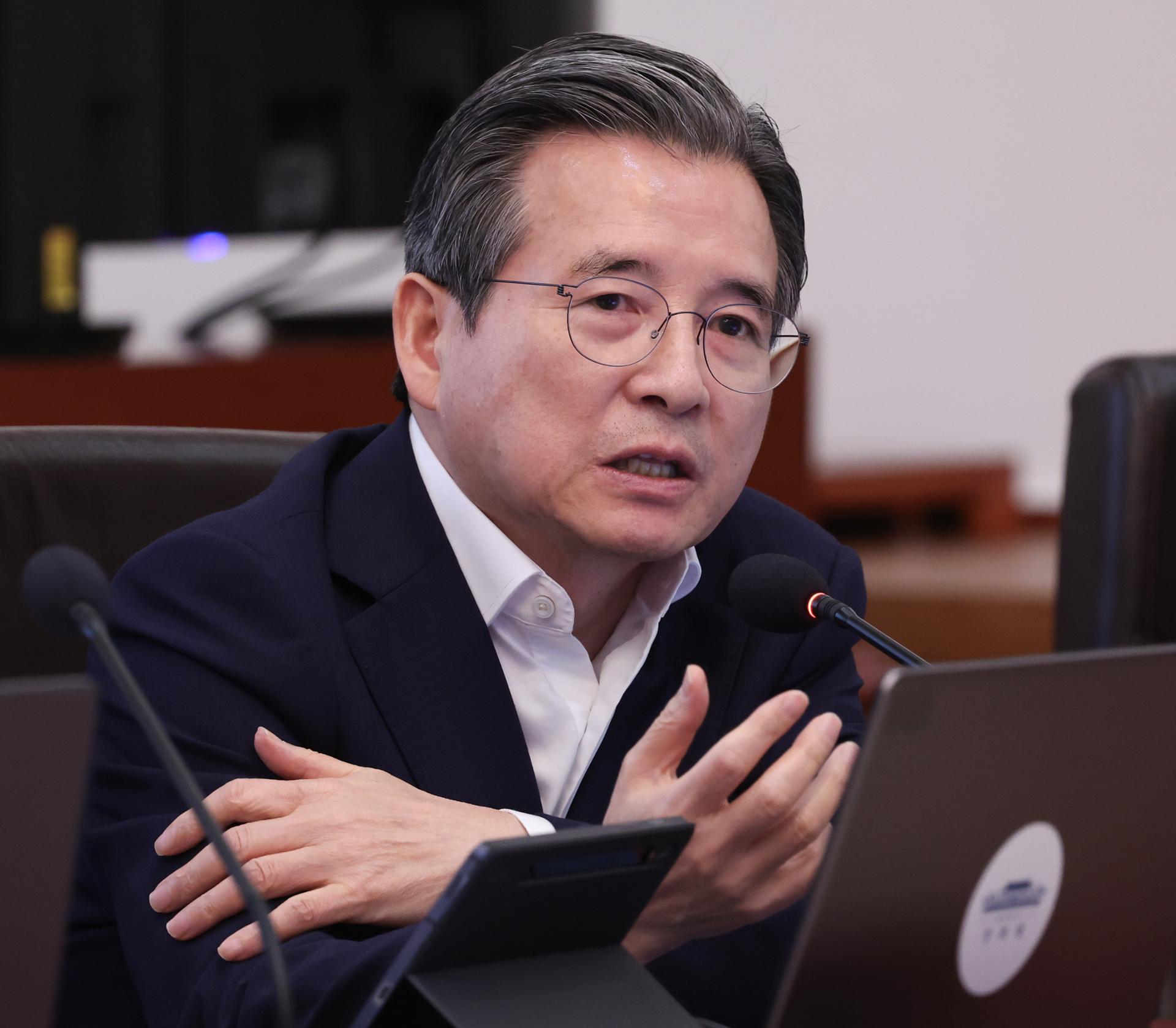 【社論】金容範辭職應成為李在明政府政策重整的契機