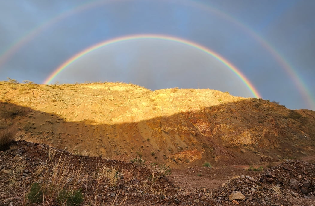 Cuatro mineras junior avanzan proyectos de oro, plata y tungsteno en Nevada y Arizona