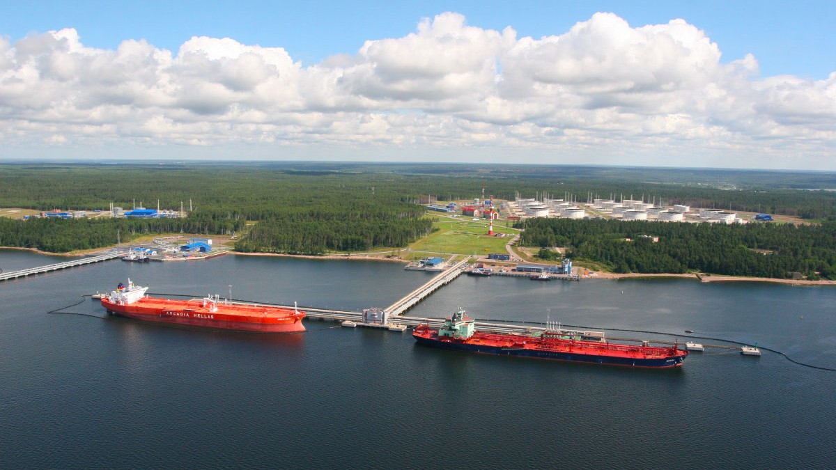 Russian Oil Production Rises Above 9 Million Barrels Per Day in July