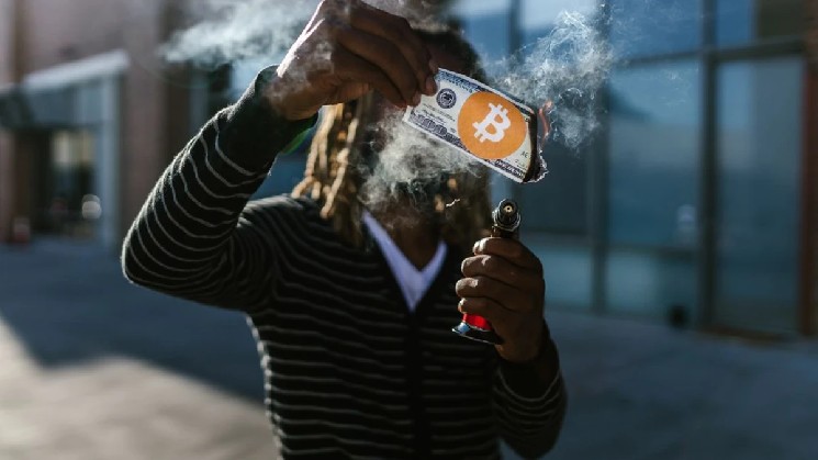 Кит Ethereum 0x8c58 продал 42 005 ETH на сумму 111,89 млн долларов на фоне падения рынка