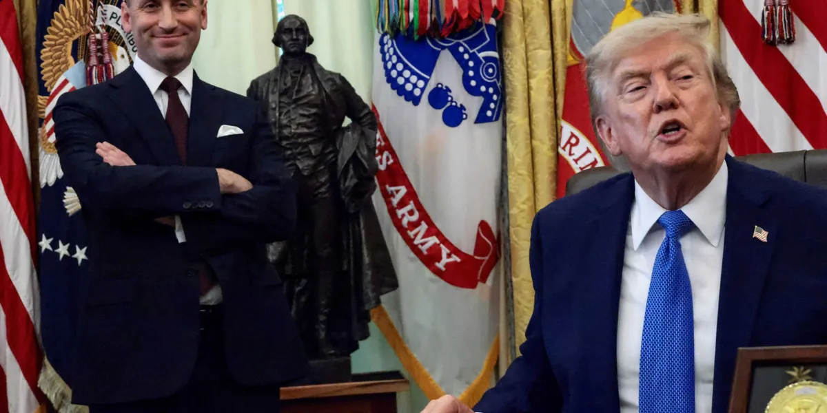 Trump declina solicitar la retirada del representante Max Miller ante acusaciones de abuso